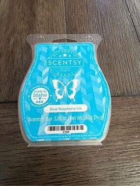 Scentsy Blue Raspberry Ice Wax Bar Retired Scent
